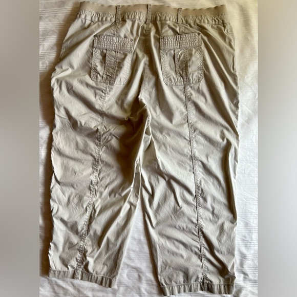 JM Collection Women's Pants Size 12 White Cotton Spandex Cropped. Capri - Picture 6 of 14